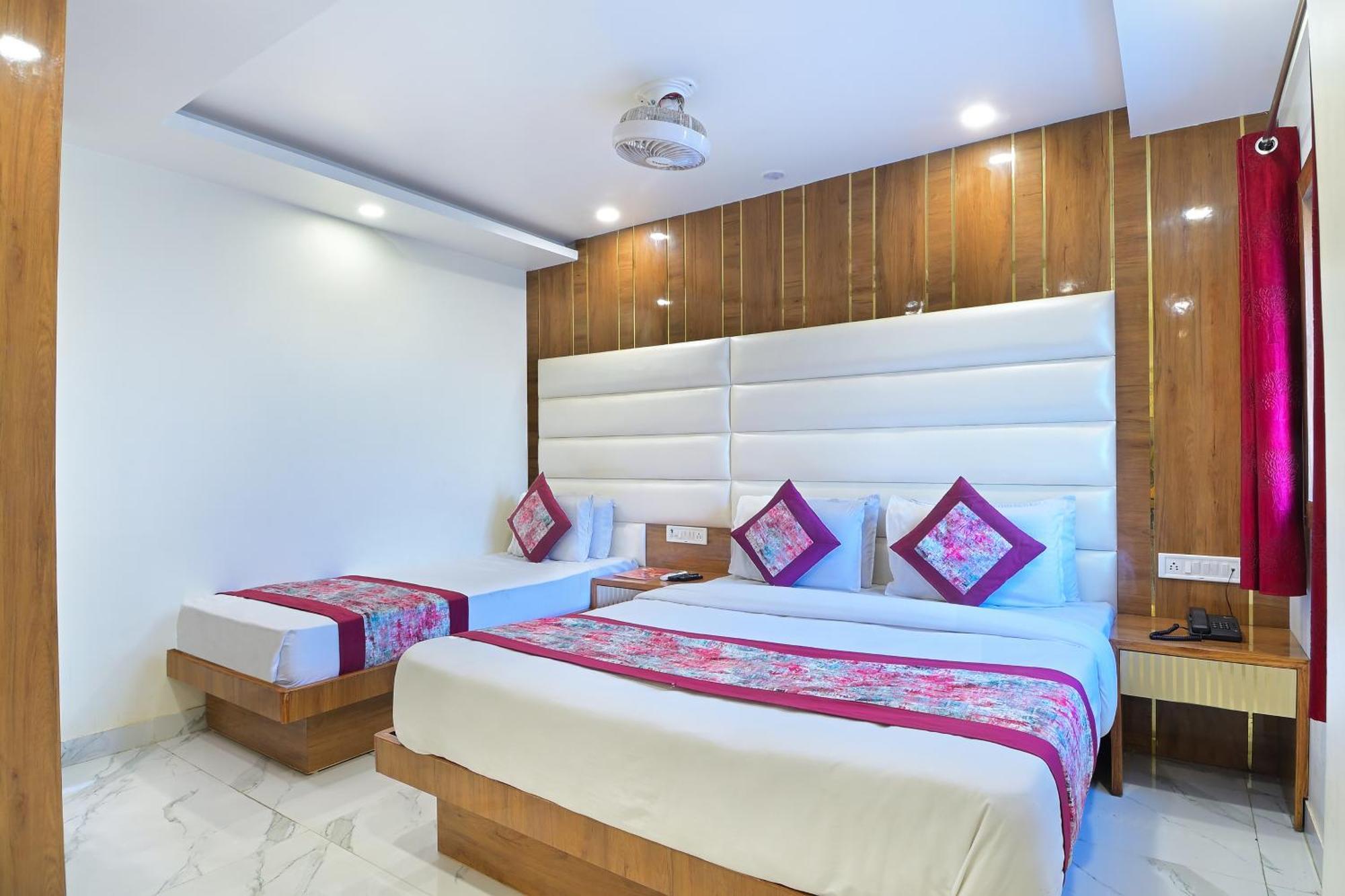 Hotel Glow Inn Paharganj-3 Mins Walk From New Delhi Railway Station Exterior photo